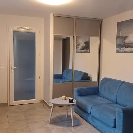 Agreable T2 Pres Des Plages Avec Parking *