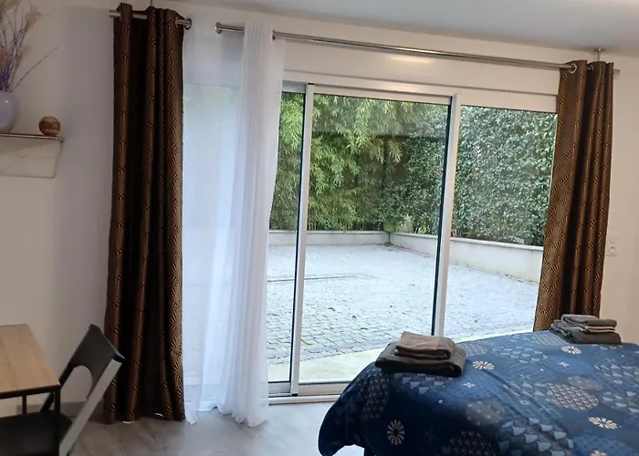 Agreable T2 Pres Des Plages Avec Parking